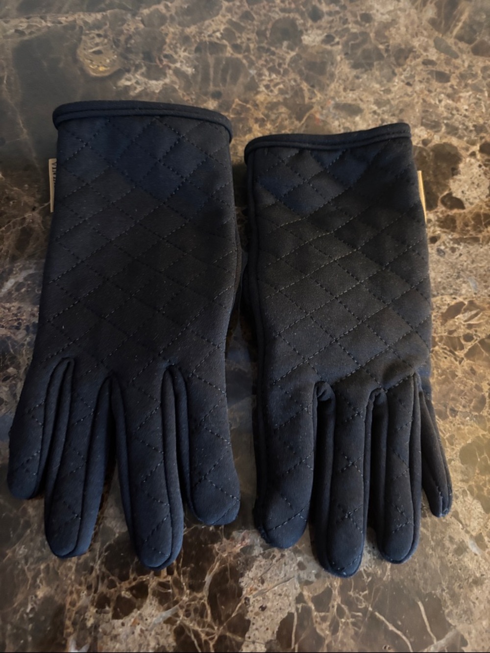 Weatherproof Quilted Black Women's Gloves with Touchscreen Fingertips